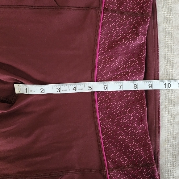 Lululemon Speed Tight IV Star Pixel Raspberry Bordeaux Drama 6 - Picture 10 of 11